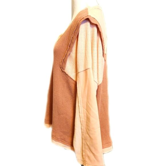 POL mixed media v-neck sweatshirt, peach & coral, waffle knit sweatshirt M - Picture 2 of 7